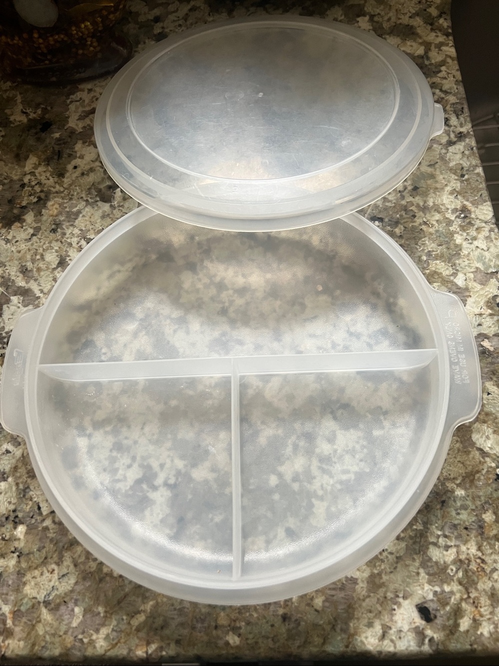 Eagle Super Seal Clear Plastic Divided Food Storage Container Microwaveable 10”